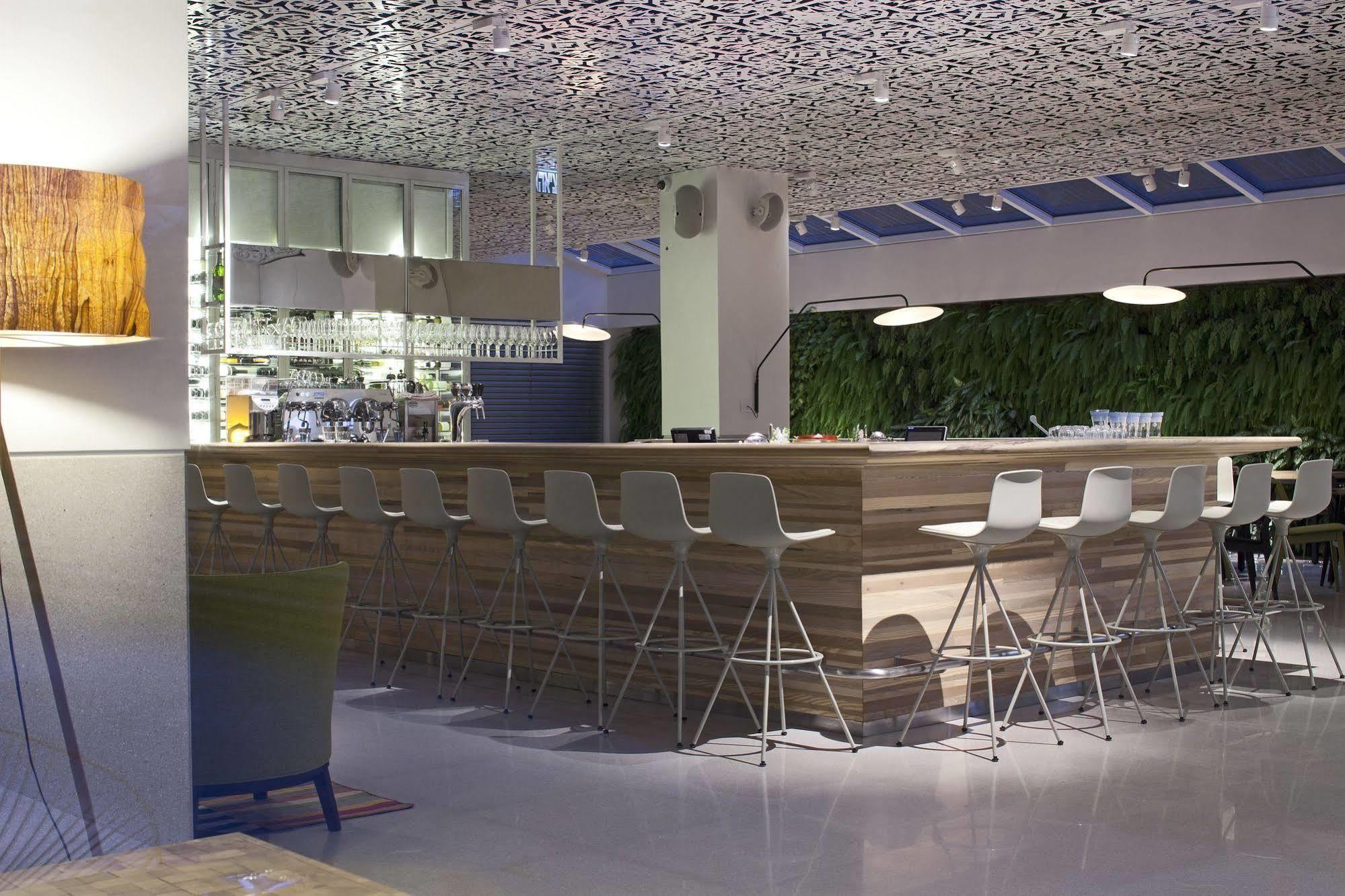 Mendeli Street Hotel By Prima Hotels - 18 Years Plus Tel Aviv Bagian luar foto